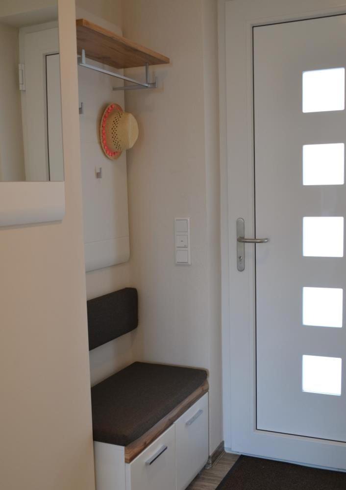 U16 Og - Komfortable Ferienwohnung Mit Kamin, Wlan Und Seeblick Marienfelde Extérieur photo